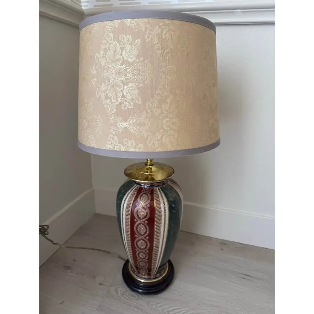 Vintage Florentine Chinoiserie Chinese-style Porcelain Table Lamp with Lampshade